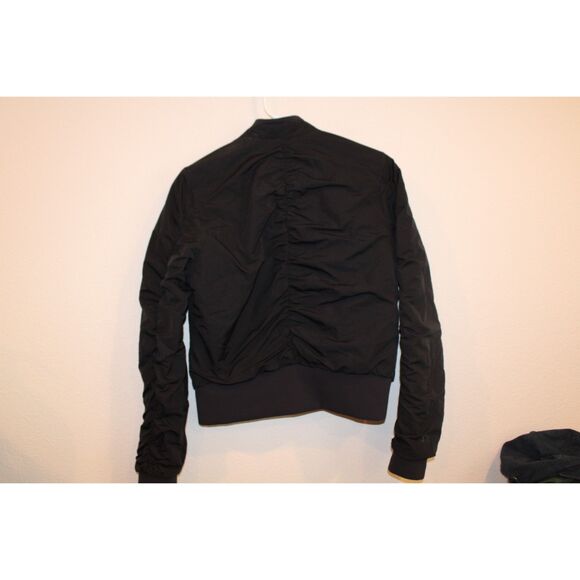 Lululemon size 4 womens down quilted reversible black jacket - Picture 10 of 14